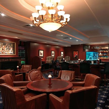Chateau Louis Hotel & Conference Centre إيدمونتون المظهر الخارجي الصورة