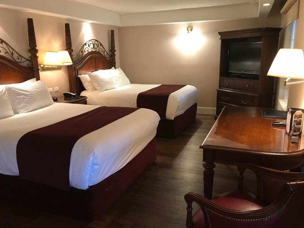 Chateau Louis Hotel & Conference Centre إيدمونتون المظهر الخارجي الصورة